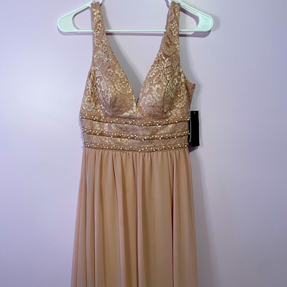 PROM DRESS - Picture 3 of 5